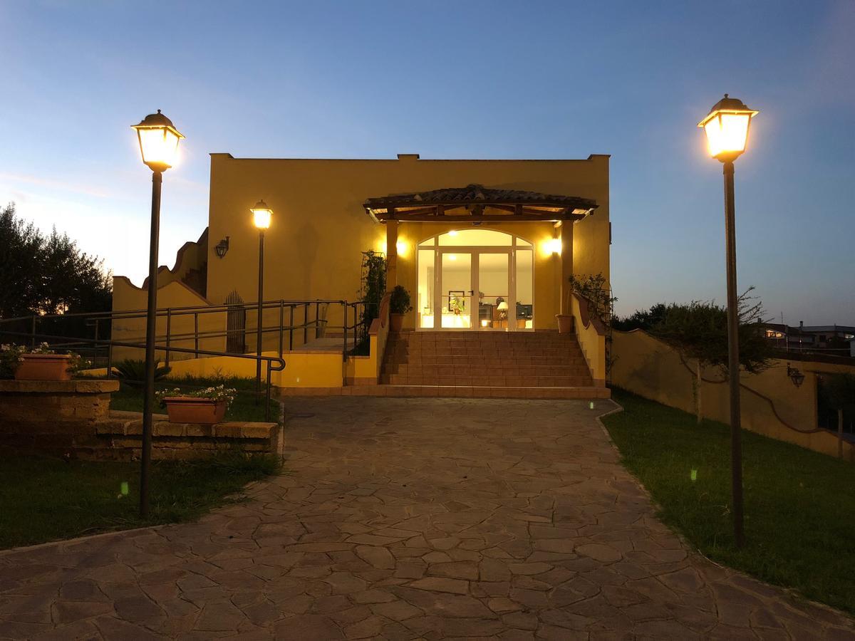 Agriturismo "Lo Zafferano" Aprilia Exterior photo